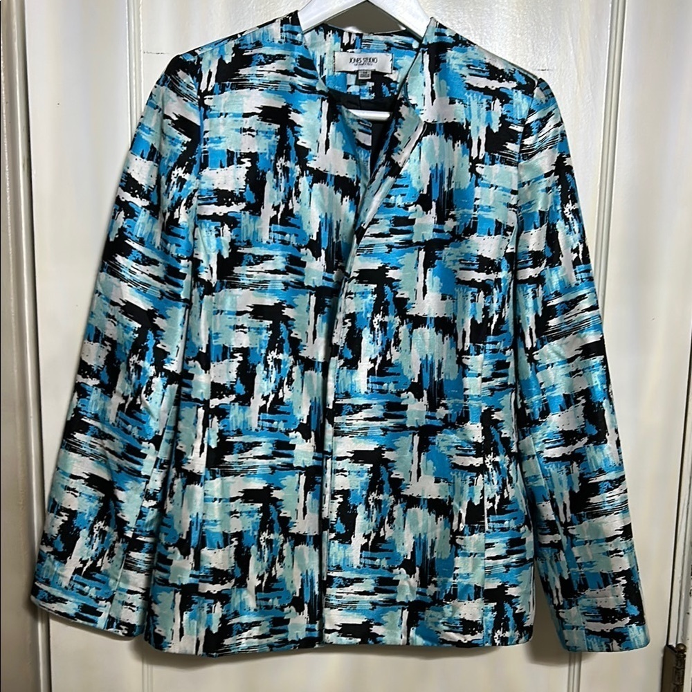 Jones Studio Blue and Black Geometric Blazer